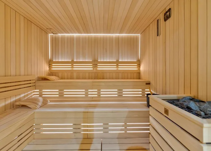 Mia Zlatibor, & Wellness Zlatibor